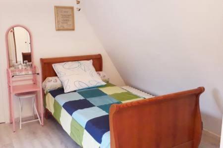 Halte Aux Places Marcillac-Saint-Quentin Ngoại thất bức ảnh