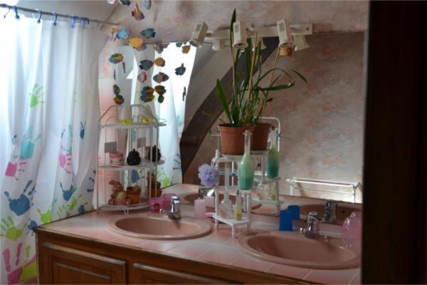Halte Aux Places Marcillac-Saint-Quentin Ngoại thất bức ảnh